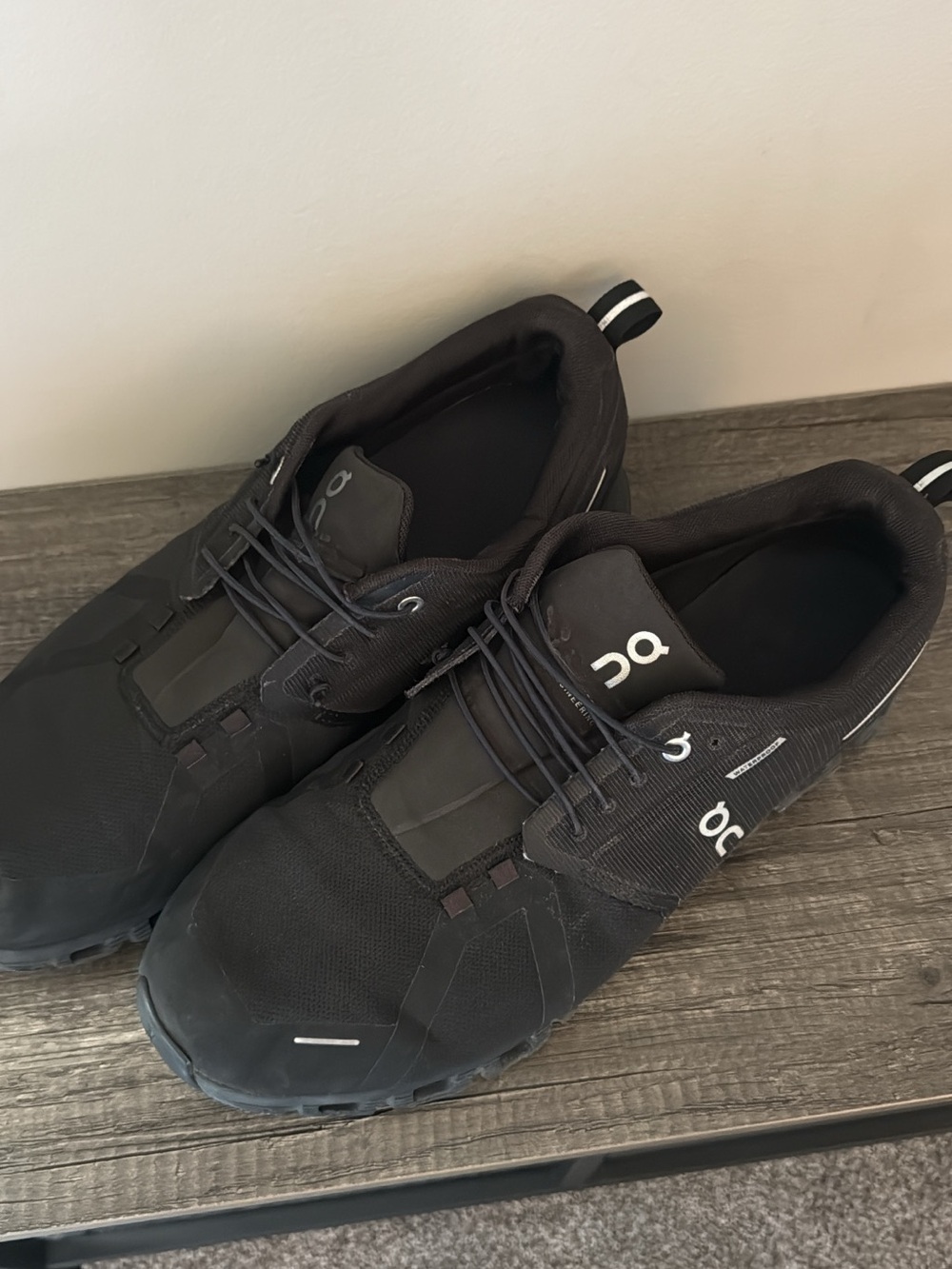 On Running Black Cloud Athletic Sneakers for Men - Picture 2 of 4